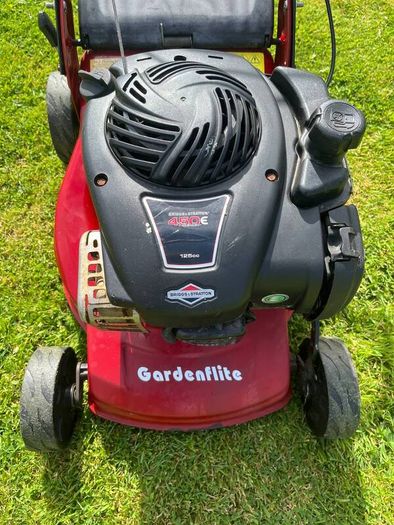 Lawnmower Briggs and Stratton