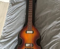 Hofner Left Handed Bass