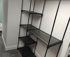 clothes rail / clothes rack with shelves