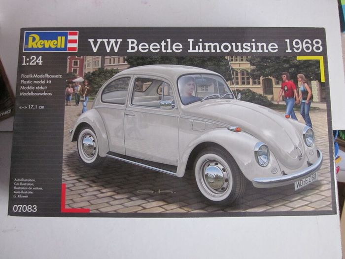 VW Beetle Limousine Revell Model Kit 07083 New