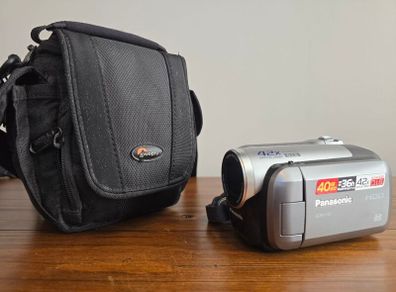 Panasonic SDR-H40 Camcorder