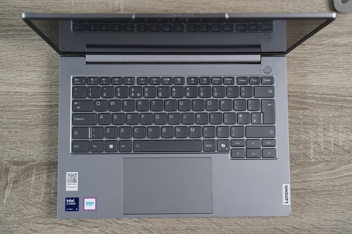Lenovo ThinkBook 14 G7 | Core Ultra 5 | 16GB | 256GB