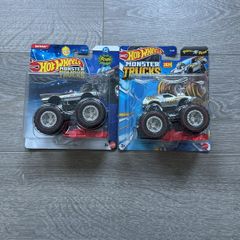 Hot Wheels Monster Trucks treasure hunt set