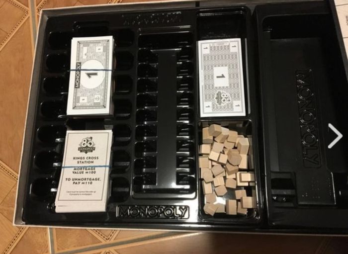 BRAND NEW MONOPOLY limited 80th edition