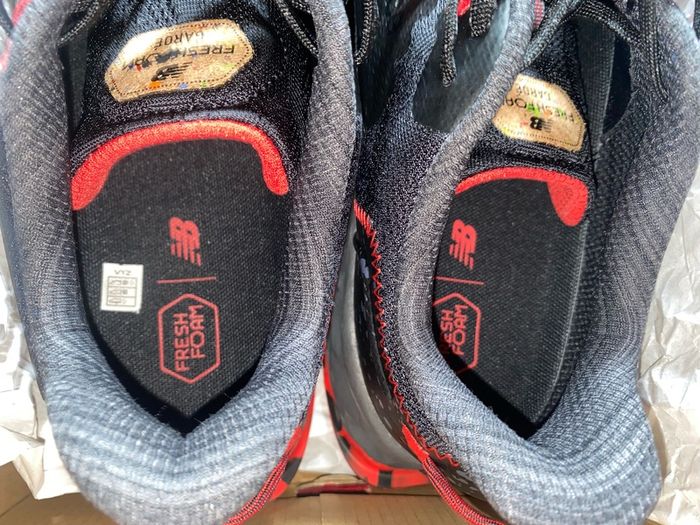 New balance training running shoes size 45