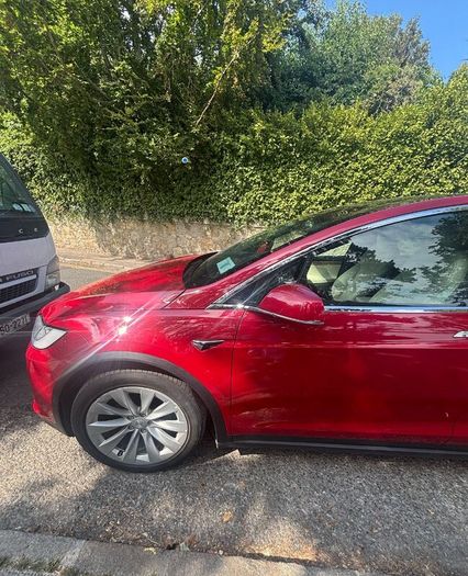 Tesla Model X 2020