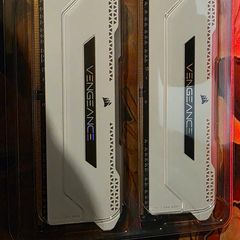 Corsair Vengeance White RGB Pro 2x8GB (16GB) DDR4 3600MHz