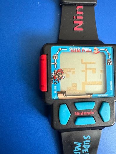 Super Mario bros 3 retro watch
