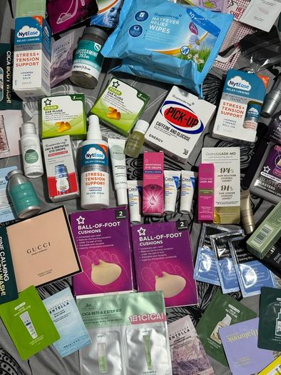 Bargain travel makeup, skin and haircare and more  bundle new