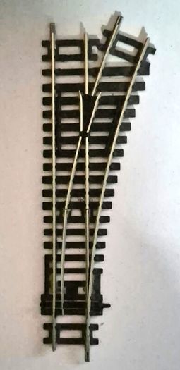 Hornby Right Hand Point - R8073