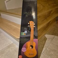 Ukulele Set