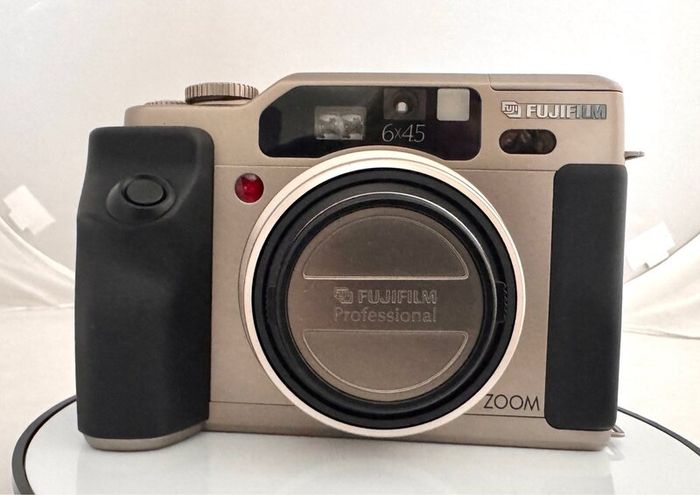 Fujifilm GA645Zi Professional Medium Format Camera