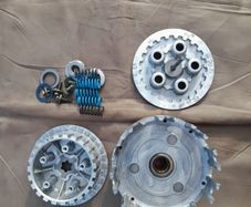 Yamaha TZR125 Clutch Assembly