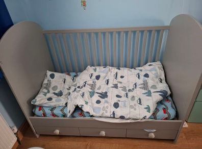 cot / cot bed and mattress