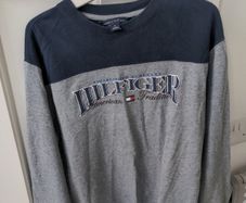 Tommy Hilfiger top