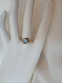 Diamond and Aquamarine Gold Ring