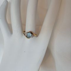 Diamond and Aquamarine Gold Ring