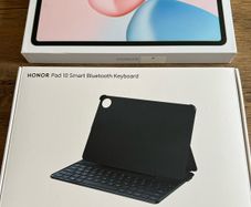 Honor Pad 10 tablet + Smart Keyboard case