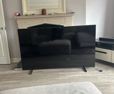65" Samsung Crystal UHD 4K HDR TV - needs repair