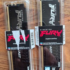 16GB DDR5 Kingston Fury memory