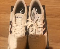 Brand NEW Adidas Men's shoe size 9.5(44)cash or swap