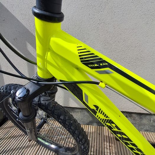 20 inch Team sports bike kids 6+