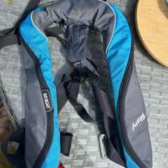Life jacket