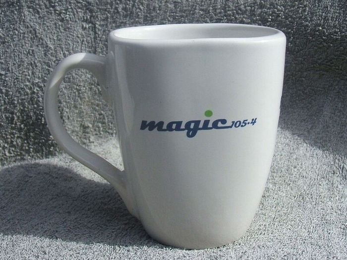 MAGIC 105.4 FM (Foxy in the Morning Breakfast Show) - a radio show promotional mug (early 2000s)