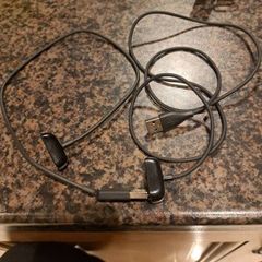 Fitbit Charge 5 chargers & straps