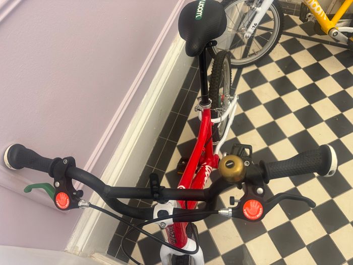 Woom 3 Kids bike - red