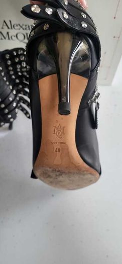 Alexander McQueen Black Studded Wing Ankle Boots Sz 40 (Fit 7UK)  - Rrp 795 (New)