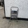 Step ladder Image 3