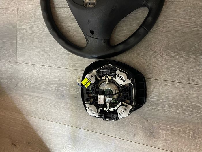 BMW F30 steering wheel with airbag