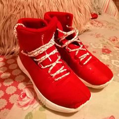 basketball Under Amour  boots size 4.5 uk