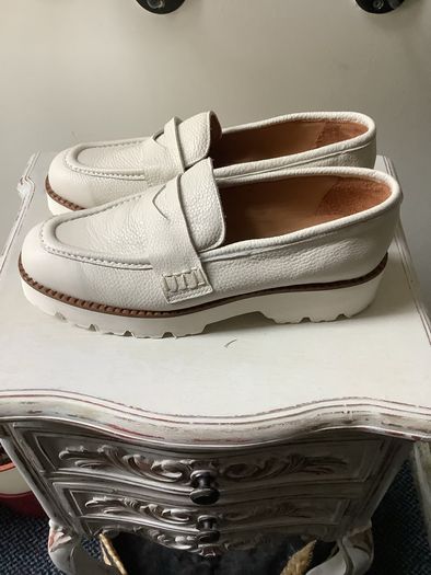 Ogetti by  Scarpa real leather loafers, new, UK7