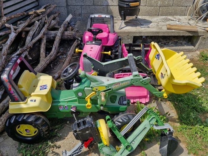 kids tractors x 2