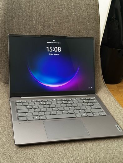 LENOVO Yoga Slim 7- Intel Core Ultra 7