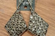 Beautiful Diamonte Costume Earrings