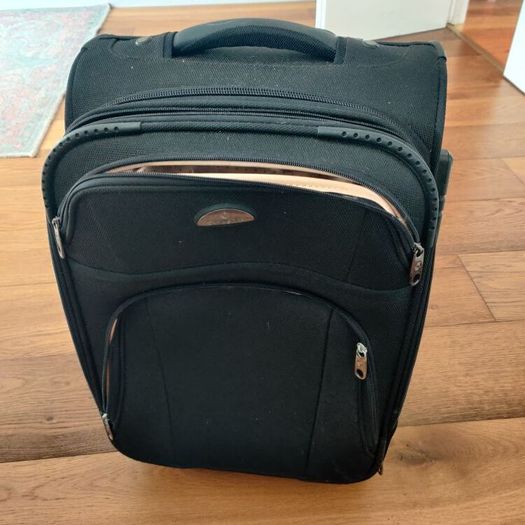 Samsonite Black 2-Wheel Cabin Suitcase Rose Gold Lining