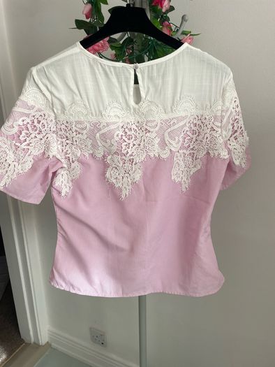 top pink & white short sleeve top size 8