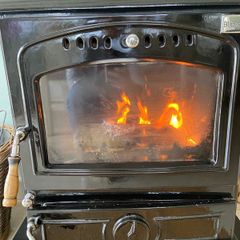 https://www.adverts.ie/results/blacksmith+stoves