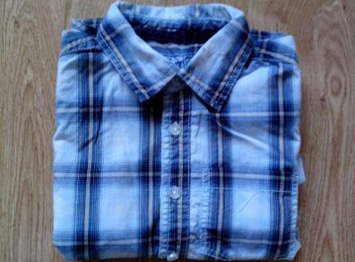 Shirt. Age 6-7