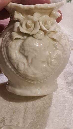 Beleek Esk Plate And 2 Rose  Bowl Vases.