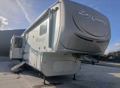 American rv fifth wheel caravan