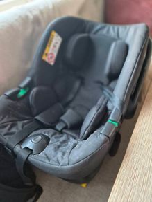 carseat and isofix base
