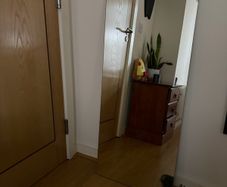 Wall mirror