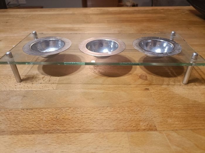 (Move out sell-see my other low priced ads) Glass & Metal Tea Light Candle Holder