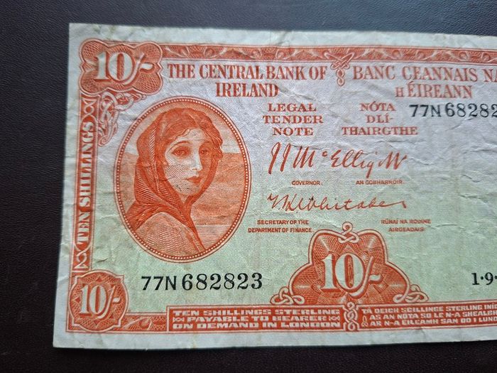 Central Bank of Ireland. Lady Lavery 10 shillings (1959)#6