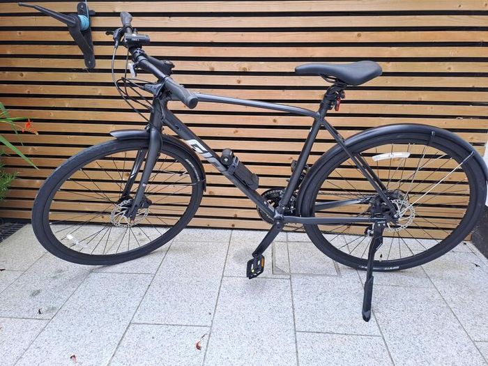 Giant Mens Bike