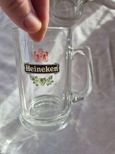 5 Vintage Heineken 1/2 pint, glass beer tankards/mugs.